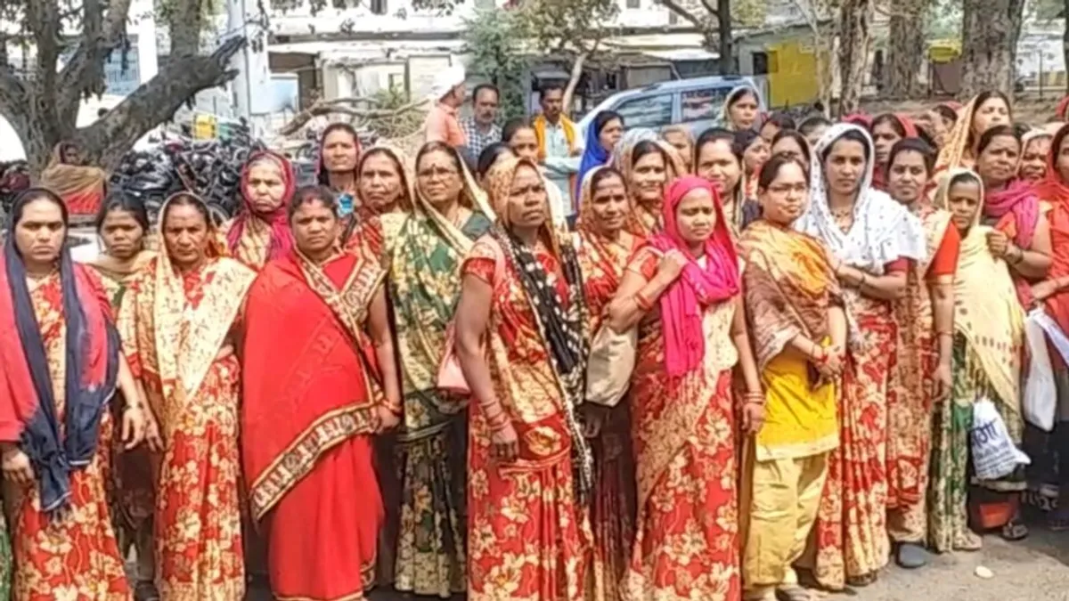 रायसेन: आंगनबाड़ी कार्यकर्ता CM शिवराज से नाराज, बोल रहे ये बड़ी बात Raisen: Anganwadi worker angry with CM Shivraj, saying this big thing