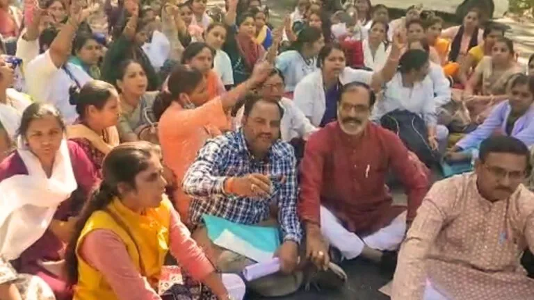 health workers, ANM recruitment, Protest, MP News, Madhya Pradesh