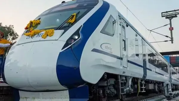 Vande Bharat Express will be available between Bhopal-Delhi from April 1 know full details