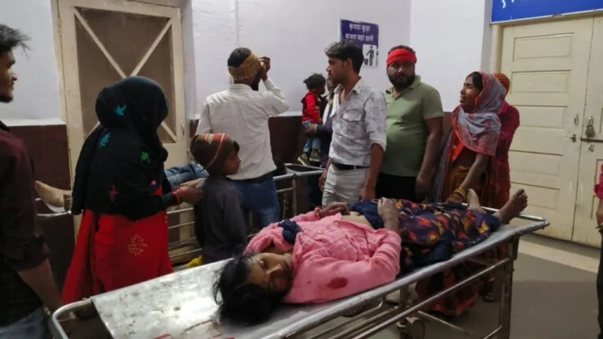 भाई-दूज मनाने गुना जा रहा परिवार NH-46 पर हादसे का शिकार; पति-पत्नी और बच्चे समेत 4 की दर्दनाक मौत Family going to Guna to celebrate Bhai-Duj victim of an accident on NH-46 Painful death of 4 including husband wife and child