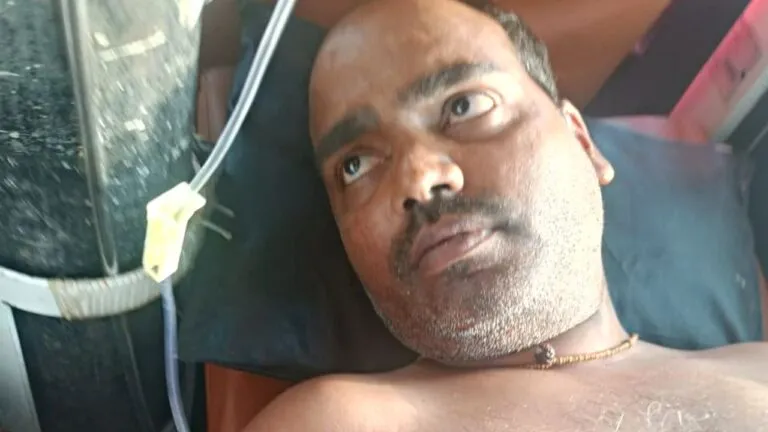 मुरैना में सरकारी स्कूल शिक्षक को परिसर में घुसकर मारी गोली, ग्वालियर में मौत से लड़ रहा है टीचर NewsTak