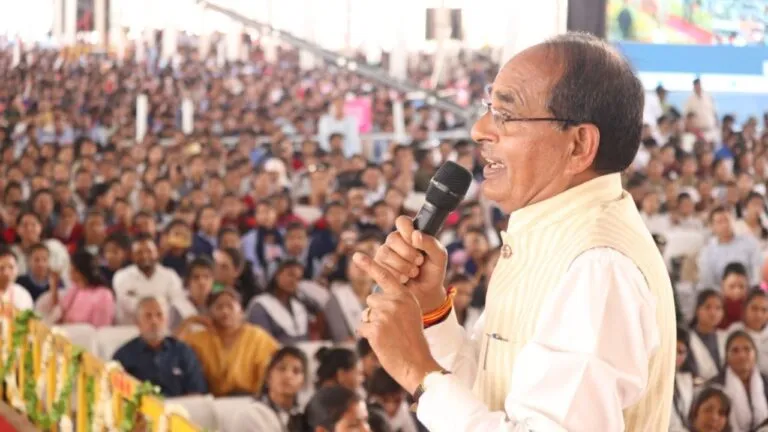 टNow separate forms will not have to be filled for government jobs in MP, Shivraj government has given this big facility