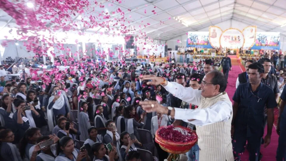 CM released 'Youth Policy' on Martyr's Day, said - this is a humble attempt to make your life