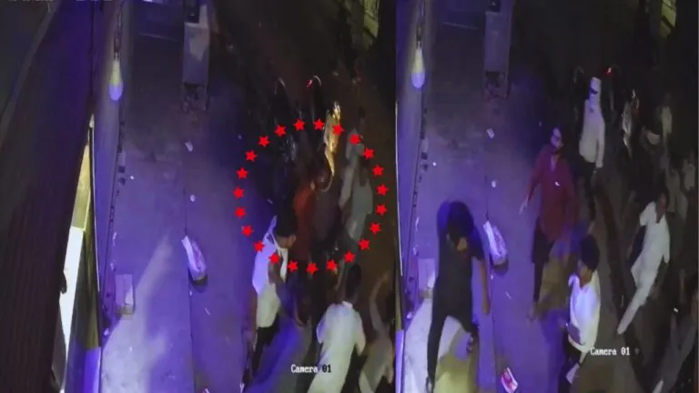 miscreants beated cigarettes shopkeeper, Gwalior News