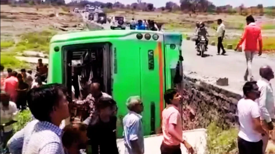bus accident news, ladli bahna yojna