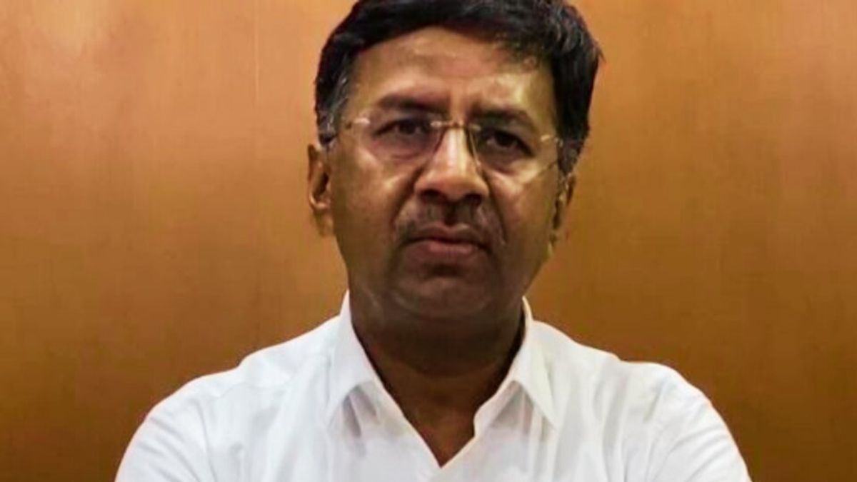 CM शिवराज के चहेते मनीष सिंह बने जनसंपर्क आयुक्त, 4 सीनियर IAS अफसरों के तबादले IAS Transfer, MP News, Manish Singh, Metro News, Indore News