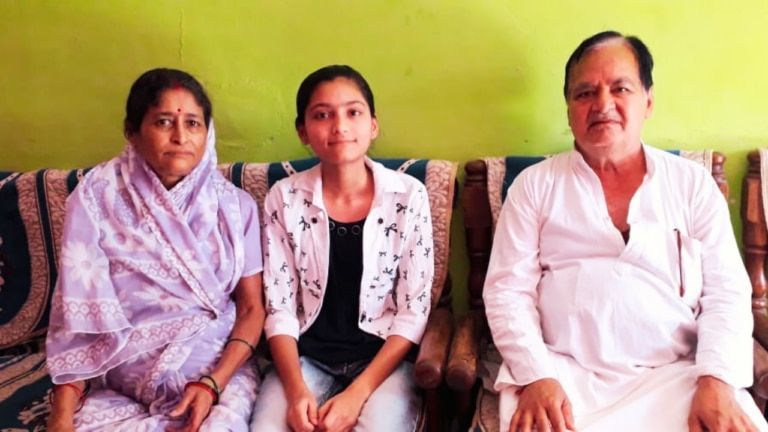 Mauli Nema of Chhindwara topped the 12th MP board, you will be surprised to see her marksheet