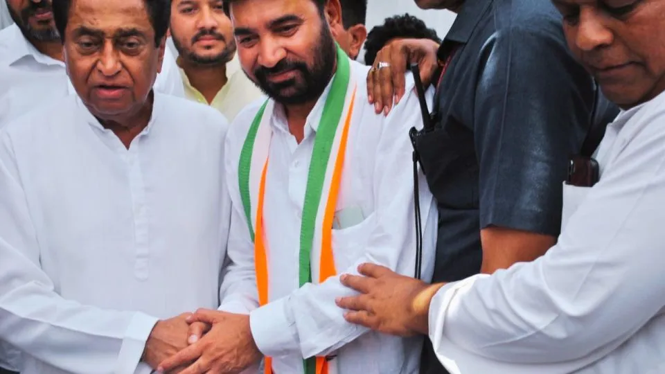This strong leader of CM Shivraj's home district held the hand of Congress, know what will be the effect