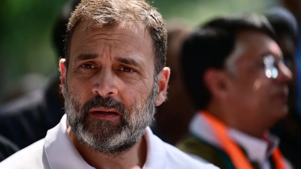 Breaking News Rahul Gandhi Sonia Gandhi chartered plane emergency landing Bhopal airport