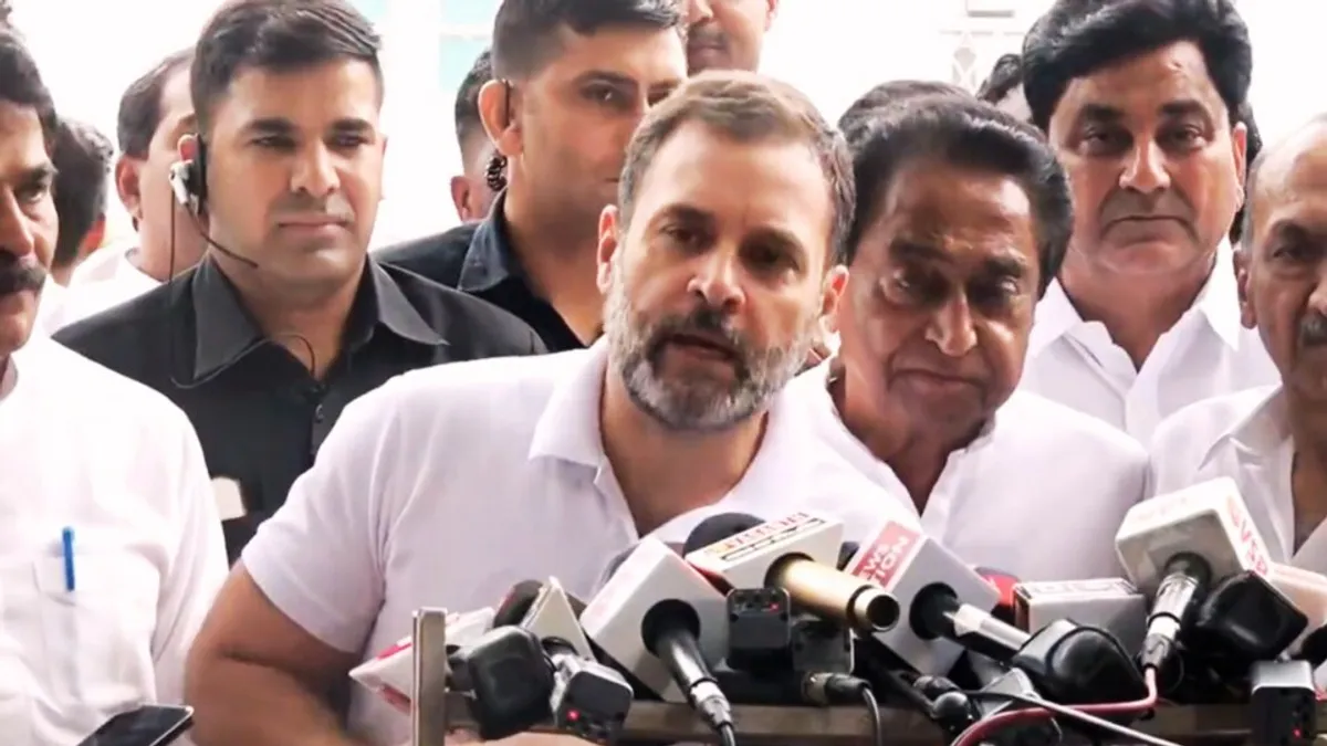 राहुल गांधी मध्यप्रदेश में जीत को लेकर क्यों हैं इतने आश्वस्त? इन 5 बिंदुओं में समझिए Breaking News Rahul Gandhi Sonia Gandhi chartered plane emergency landing Bhopal airport
