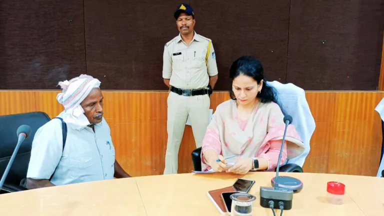 मंडला कलेक्टर ने जनसुनवाई के तरीके में किया ऐसा बदलाव, हर कोई कर रहा है तारीफ Saloni Sidana, Mandla Collector, MP News