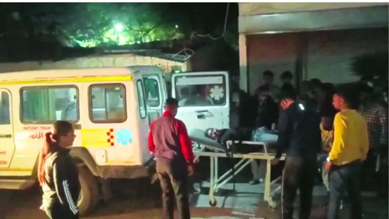 Beach road lover brutally murdered girlfriend by slitting her throat, allegation- girlfriend was threatening to make photo and video viral