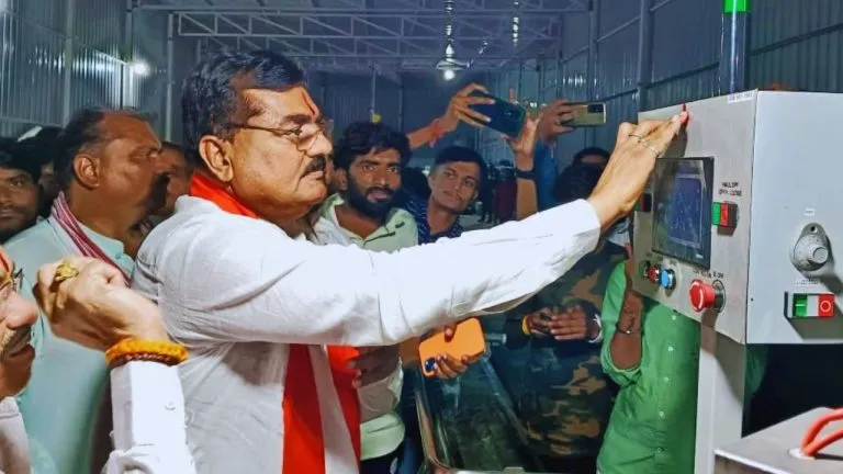 PM मोदी को सांप कहने वाले बयान पर कृषि मंत्री कमल पटेल का पलटवार, बोले- मछली जैसी तड़प रही कांग्रेस Agriculture Minister Kamal Patel Reply to mallika arjun kharge, MP Politics