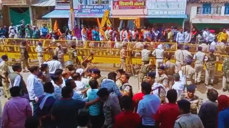 Bajrang Dal protest in narsinghgarh, MP Politics