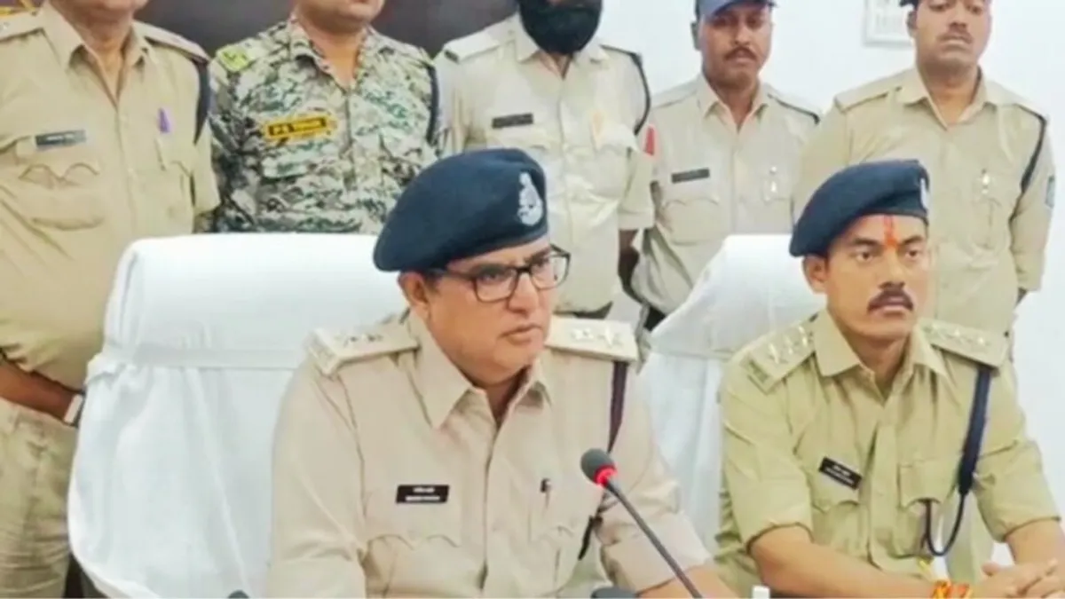 पत्नी ही निकली पति की कातिल, रॉड से मार-मारकर कर दी हत्या, परिवार ने शव ठिकाने लगाने में की मदद The wife turned out to be the husband's murderer, he was beaten to death with a rod, the family helped in disposing of the dead body