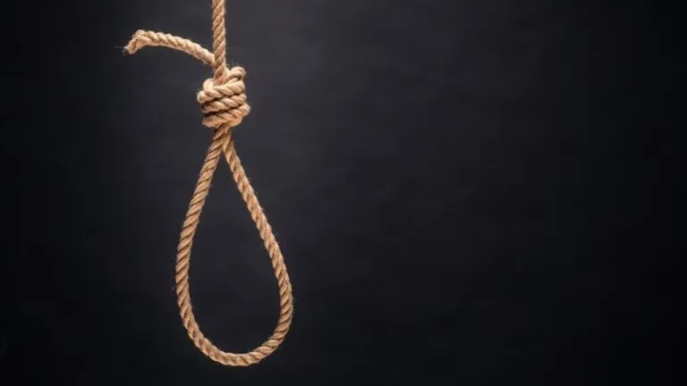 boy commited suicide in khargone, madhya pradesh