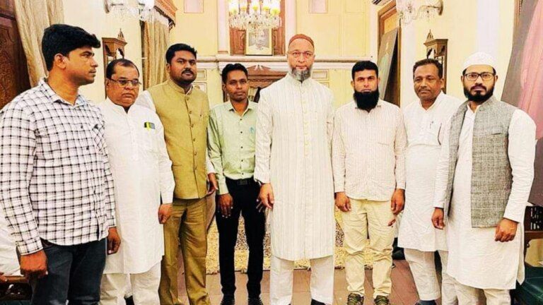 MP इलेक्शन में AIMIM की एंट्री, असदुद्दीन ओवैसी ने गठित किया 7 सदस्यीय दल, हो सकता बड़ा फैसला NewsTak