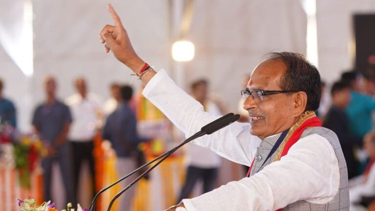 Chief Minister Seekho Kamao Yojna launched know the answers to all the questions related to the scheme