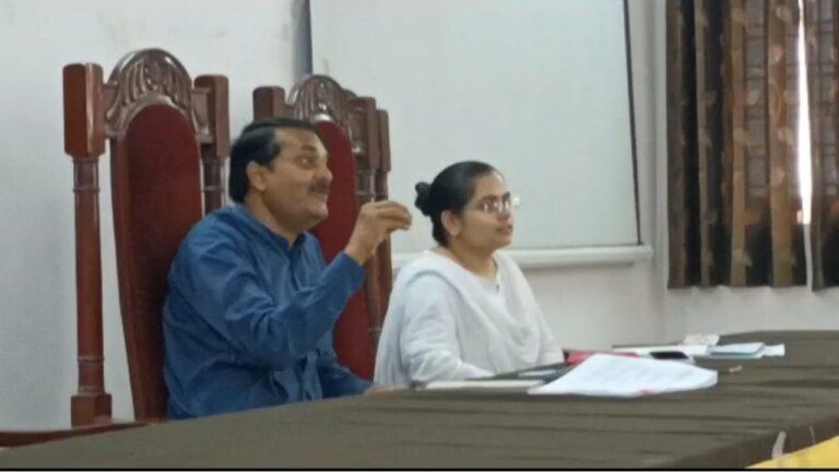 Forest Officer, Guna News, MP News, Guna Forest Department