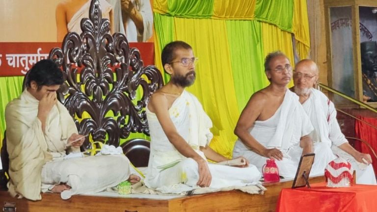 जैन संत की इस तपस्या ने कर दिया हैरान, सिर्फ गर्म पानी पीकर गुजारे 171 दिन NewsTak