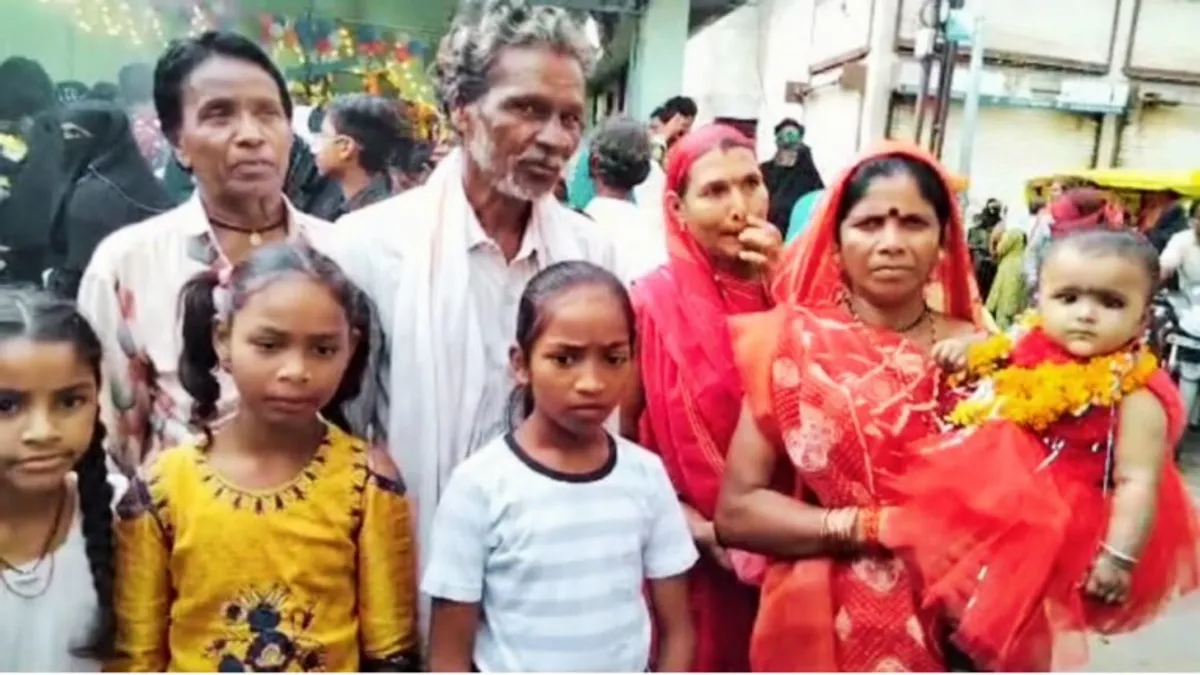 हिंदू-मुस्लिम एकता की मिशाल पेश करते हैं मन्नत वाले ताजिए, लोगों का जुटता है हुजूम Khargone: The example of Hindu-Muslim unity is presented by vowed tajis, people gather