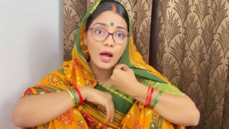 लोकगायिका नेहा ने अब गाया ‘एमपी में का बा’, कमलनाथ ने ट्वीट कर कहा ‘बता रही सच्चाई’ Singer Neha Rathore trapped by tweeting on direct urination, FIR lodged in Bhopal