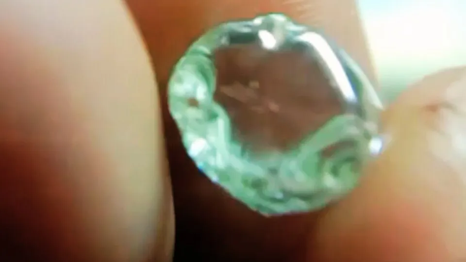 Noida couple luck shines panna diamond found 8 carat diamond