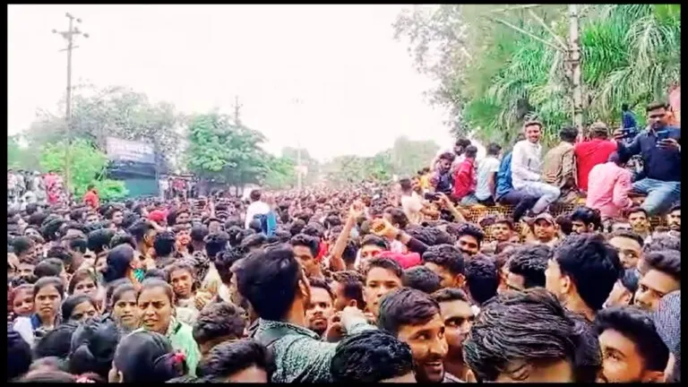 patwari recruitment exam indore news mp news patwari recruitment disturbance patwari movement