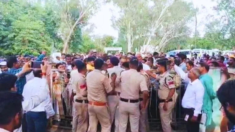 Brahmin society's uproar over the bulldozer's action on pravesh shukla, sidhi news, mp news