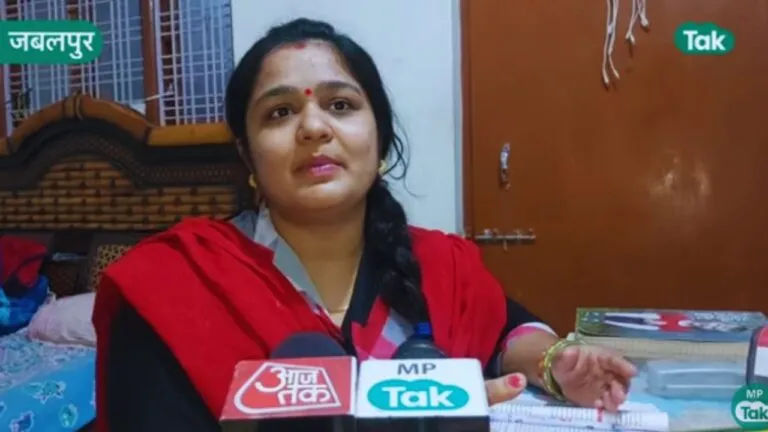 Sanjana who passed Patwari exam, patwari exam scam