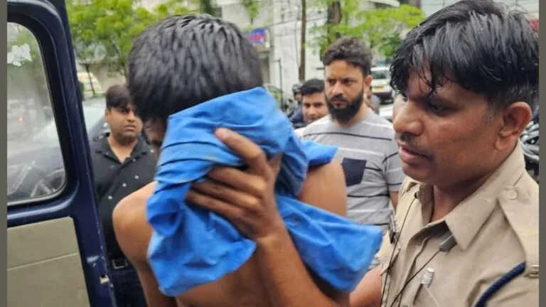 सिगरेट पर हुआ विवाद तो नाबालिग छात्र ने सीनियर पर किया चाकू से हमला, इलाज के दौरान हुई मौत student murder in indore, mp news, crime news