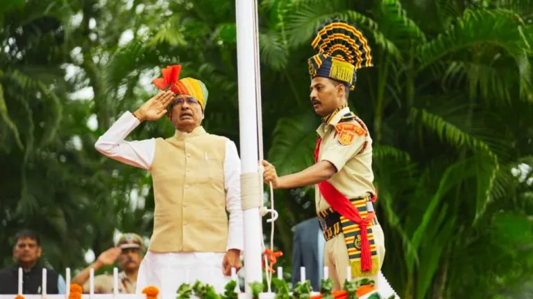स्वतंत्रता दिवस पर CM शिवराज का ऐलान, बोले- बढ़ेगा आयुष्मान भारत का दायरा, इन्हें भी मिलेगा फायदा NewsTak
