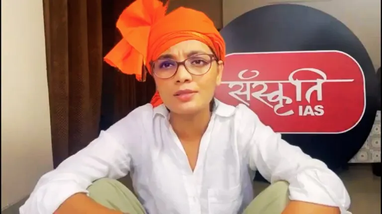 MP में का बा पार्ट-2 में नेहा राठौर ने शिवराज सरकार पर साधा निशाना, कहा- लप्पू सी सरकार बा.. In MP Me Ka Ba Part-2, Neha Rathore targeted the Shivraj government, said - Lappu Si Sarkar Ba...