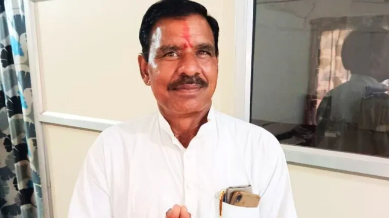 Raghuraj Singh Dhakad, Madhya Pradesh assembly election 2023, Jyotiraditya scindia MP Assembly Election 2023 Scindia supporter Raghuraj Dhakad Raghuraj Dhakad join Congress on 10 august Shivpuri News MP Political News MP News Madhya Pradesh Assembly