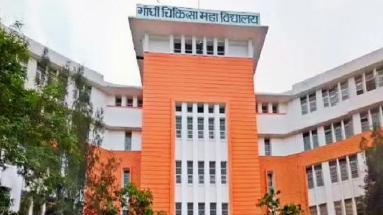 Bhopal News Medical student attempted suicide GMC junior doctor suicide