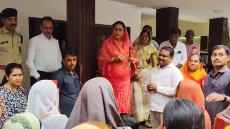 mp news sadhna singh cm shivraj mp news khargone khargone politics mp news update mp breaking news