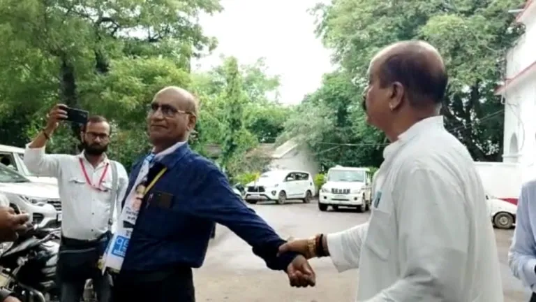 MP विधानसभा चुनाव से पहले ही पड़ गई आम आदमी पार्टी में फूट? जानें, कैसे हुआ इतना बड़ा हंगामा aam aadmi party aap party mp assembly election 2023 mp news chhatarpur news