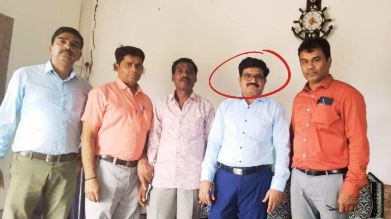 इस काम के एवज में प्राइमरी टीचर ने ठेकेदार से मांगी 8.26 लाख रुपये रिश्वत, हो गया ट्रैप betul crime Primary teacher bribe of Rs 5.5 lakh work done Lokayukta caught