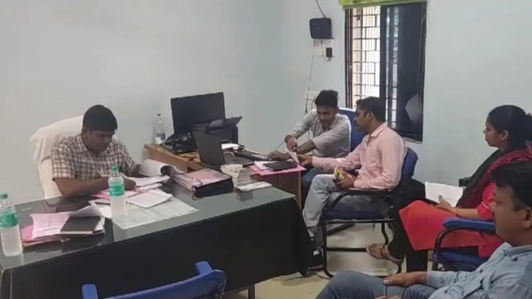 Barwani Crime News, Barwani Police, MP Lokayukta Police, bribery arrested
