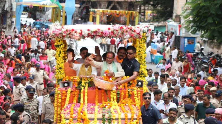 mp election CM Shivraj singh chauhan big gift ladli bahna yojna rs 1269 crore 1.31 crore ladli bahna