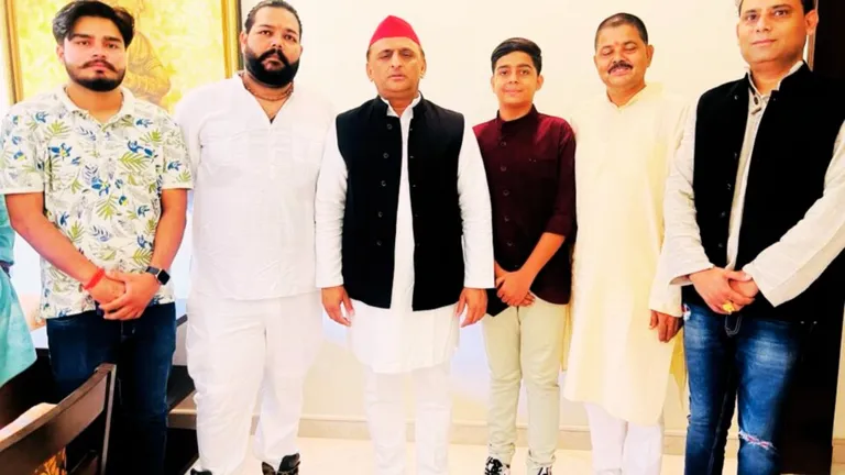 चुनाव से पहले बीजेपी की बढ़ी मुश्किलें, इस धाकड़ नेता का पार्टी से इस्तीफा, इस वजह से थे नाराज BJP faces pre-election mp turmoil as strong leader Amit Khare resigns sparking anger