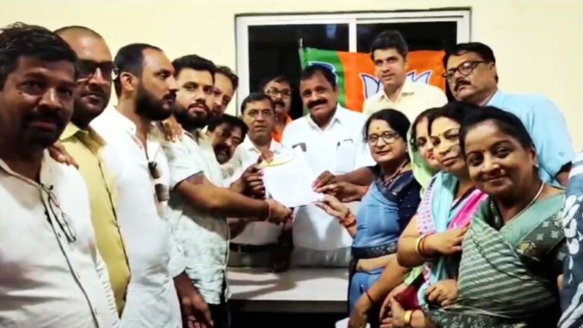 टिकट बंटवारे से नाराज बीजेपी के कई नेताओं ने पार्टी से की बगावत, एक साथ सौंपा इस्तीफा Mp election 2023 ujjain indore mp election bjp congress mp politics mp news