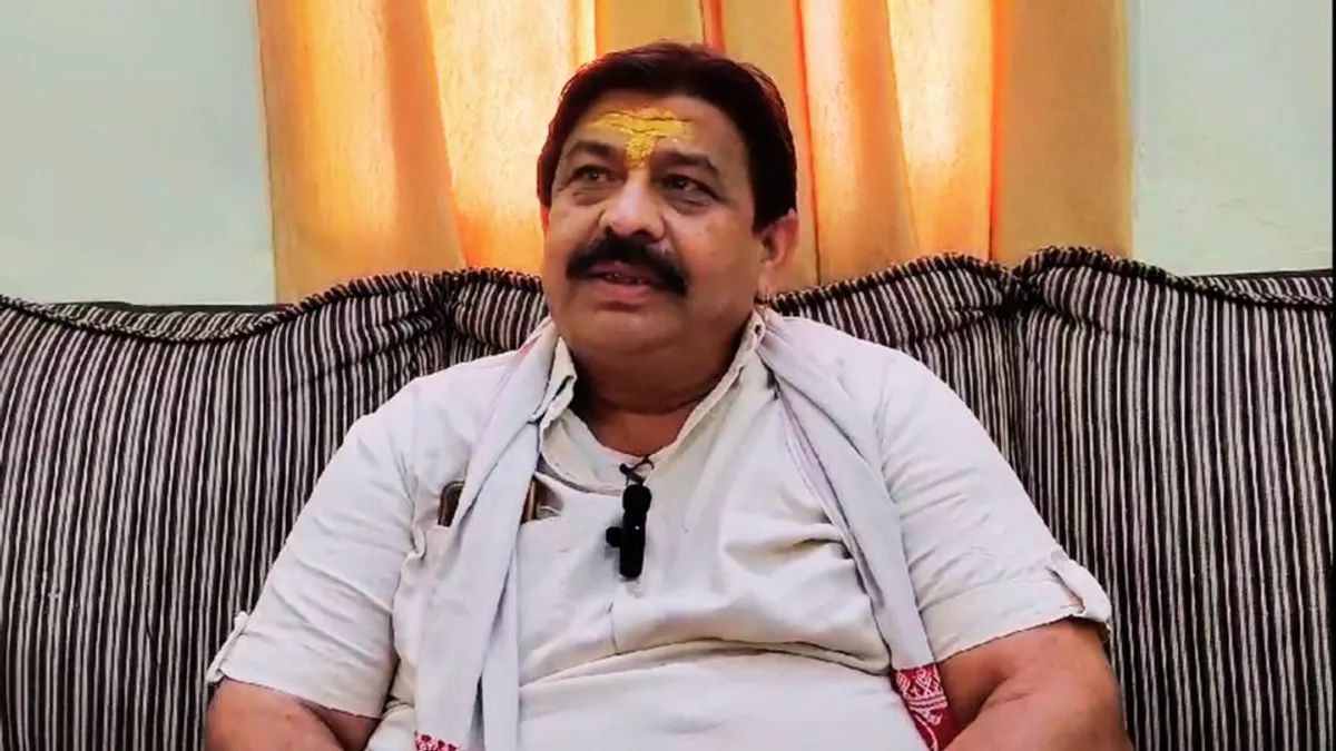 चुनाव से पहले बीजेपी को एक और झटका, इस पूर्व विधायक ने छोड़ दी पार्टी, अब करेंगे ये काम BJP former MLA and Vice President of Cow-Samvardhan Board santosh joshi mp election 2023