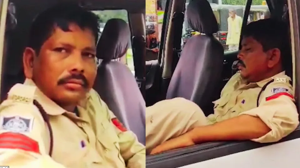 video of policeman on duty in drunken goes viral dial 100 head constable suspended in sagar mp