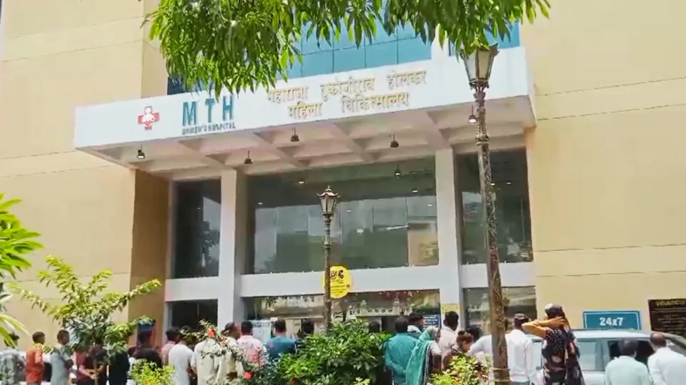 Ujjain Rape Case Victim demands school dress Congress offers treatment Delhi