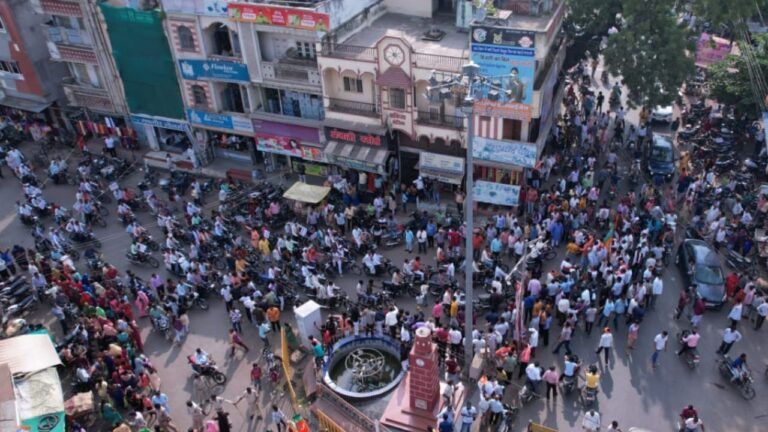 इस विधानसभा सीट पर भाजपा प्रत्याशी का विरोध, एक हजार BJP कार्यकर्ताओं ने विरोध में निकाली बाइक रैली maheshwar bjp candidate virodh, mp news, politics, madhya pradesh