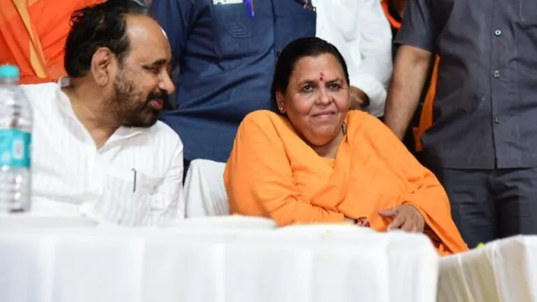 uma bharti with gopal bhargav, mp news, mp politics