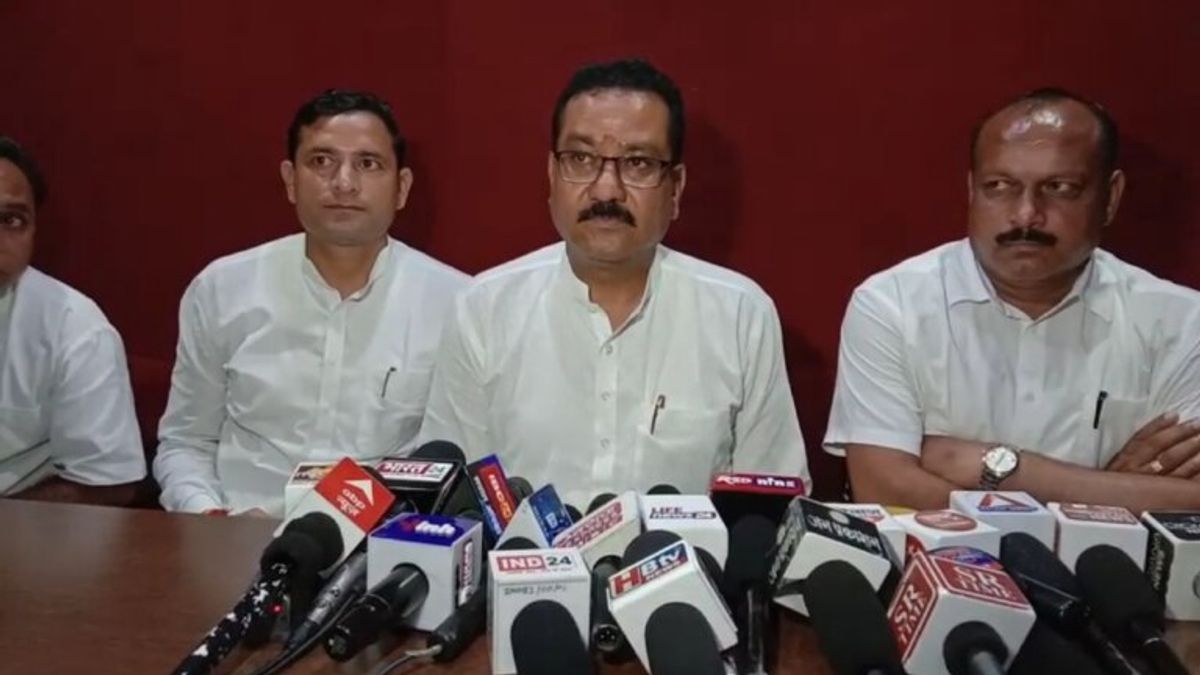 MP Election 2023: इस बड़े नेता ने आज छोड़ दी BJP, छोड़ने की बताई ये हैरान करने वाली वजह MP Election 2023, MP Politics, MP BJP, Rau Assembly, Dinesh Malhar