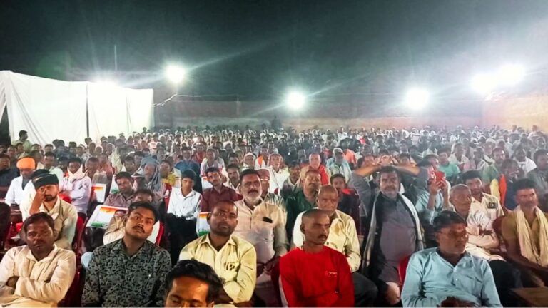 प्रियंका गांधी तक अपनी बात पहुंचाने के लिए कांग्रेस कार्यकर्ताओं ने काटा बवाल, टेंशन में हाईकमान mp election 2023 mp politics mp news mp congress bijawr vidhansabha chhatarpur bundelkhand news