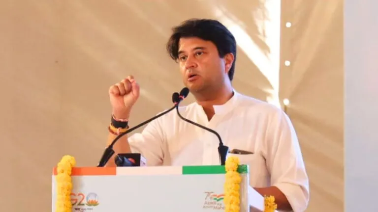 बीजेपी की दूसरी लिस्ट में बदलाव की चर्चा पर पर सिंधिया का बड़ा खुलासा, जानें क्या बोले? jyotiraditya sindhiya MP News MP Election MP Election 2023 MP Assembly Election 2023 Shivraj Singh Chouhan BJP MP Election MP Election 2023 MP Elections 2023 MP Assembly Election 2023